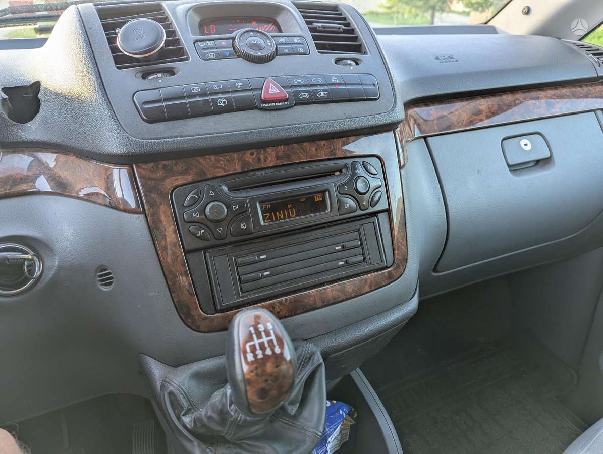 Mercedes-Benz Viano 2005 — photo 14