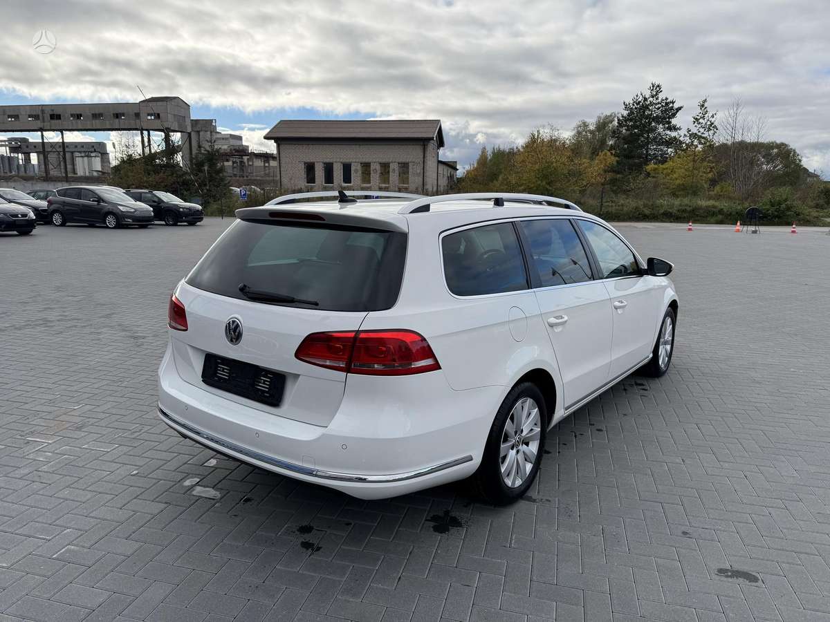 Volkswagen Passat 2011 — engine 1968 cm³, 140 HP (103kW)