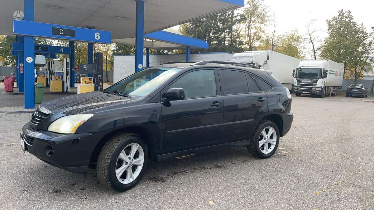 Lexus RX 2007 — салон