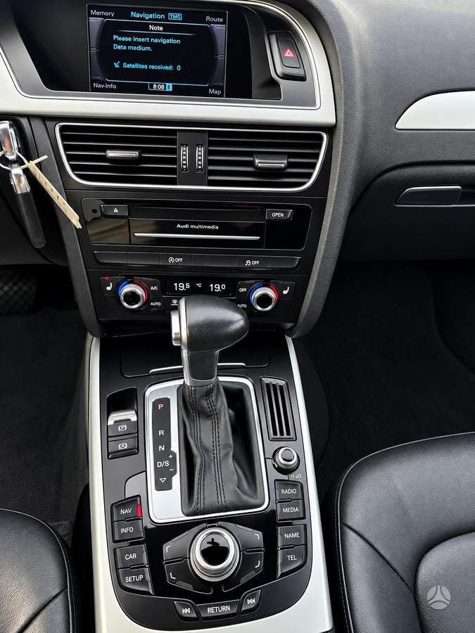 Audi A4 2015 — photo 10