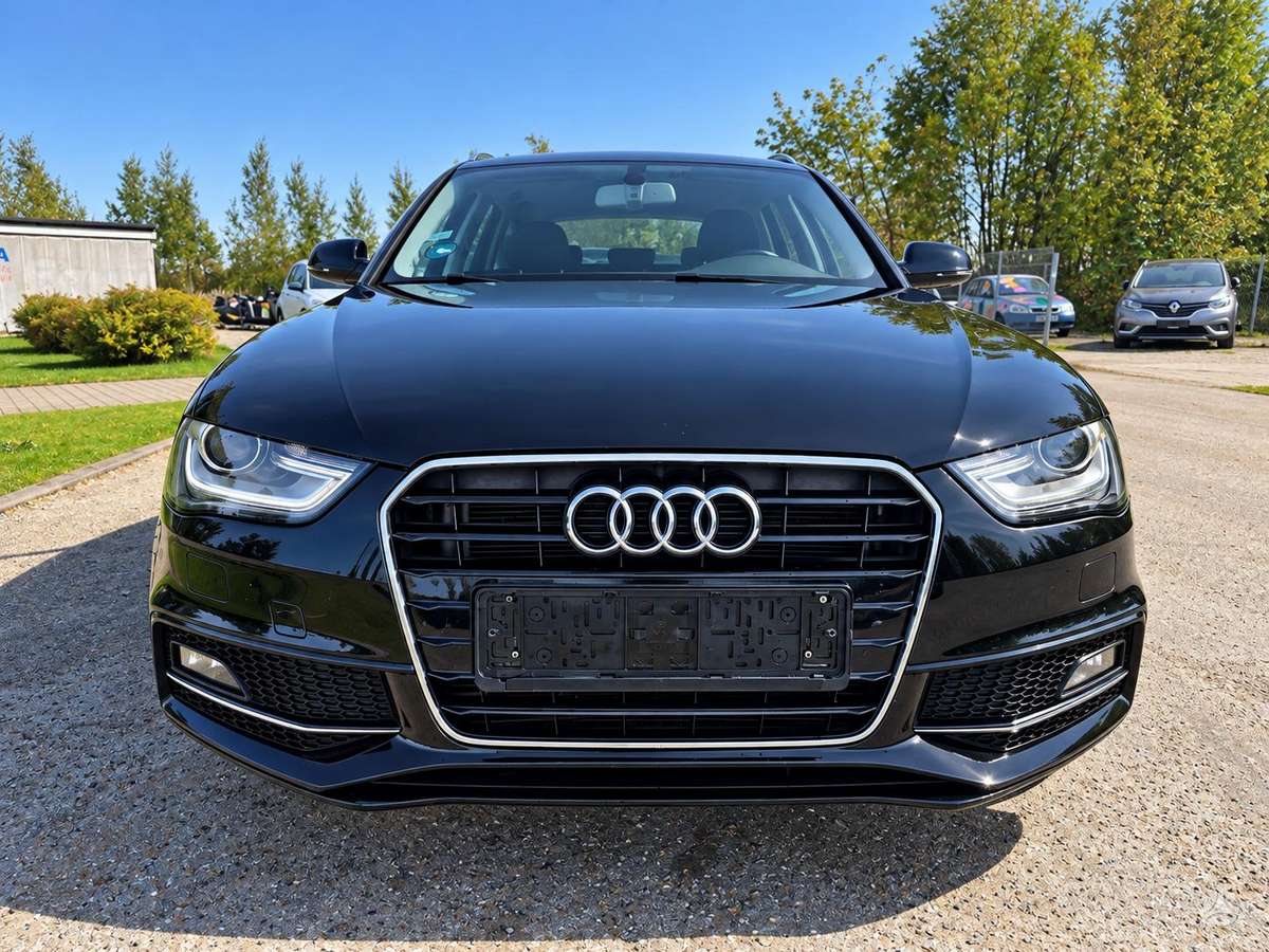 Audi A4 2015 — interior