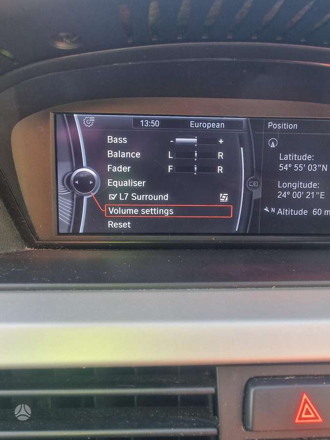 BMW 320 2009 — photo 17