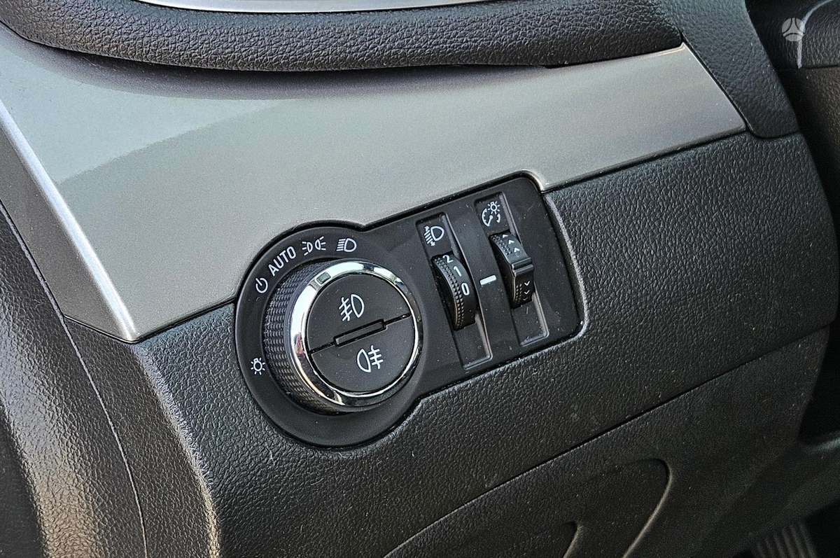 Opel Mokka 2013 — photo 14