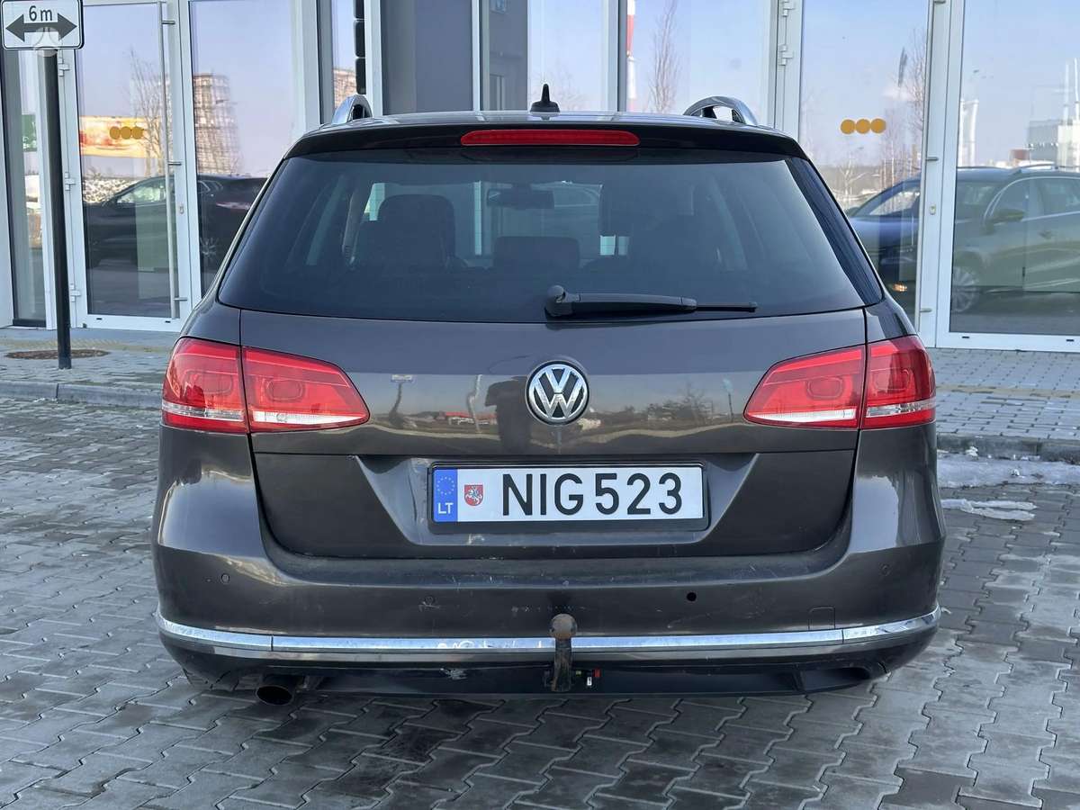 Volkswagen Passat 2012 — photo 5