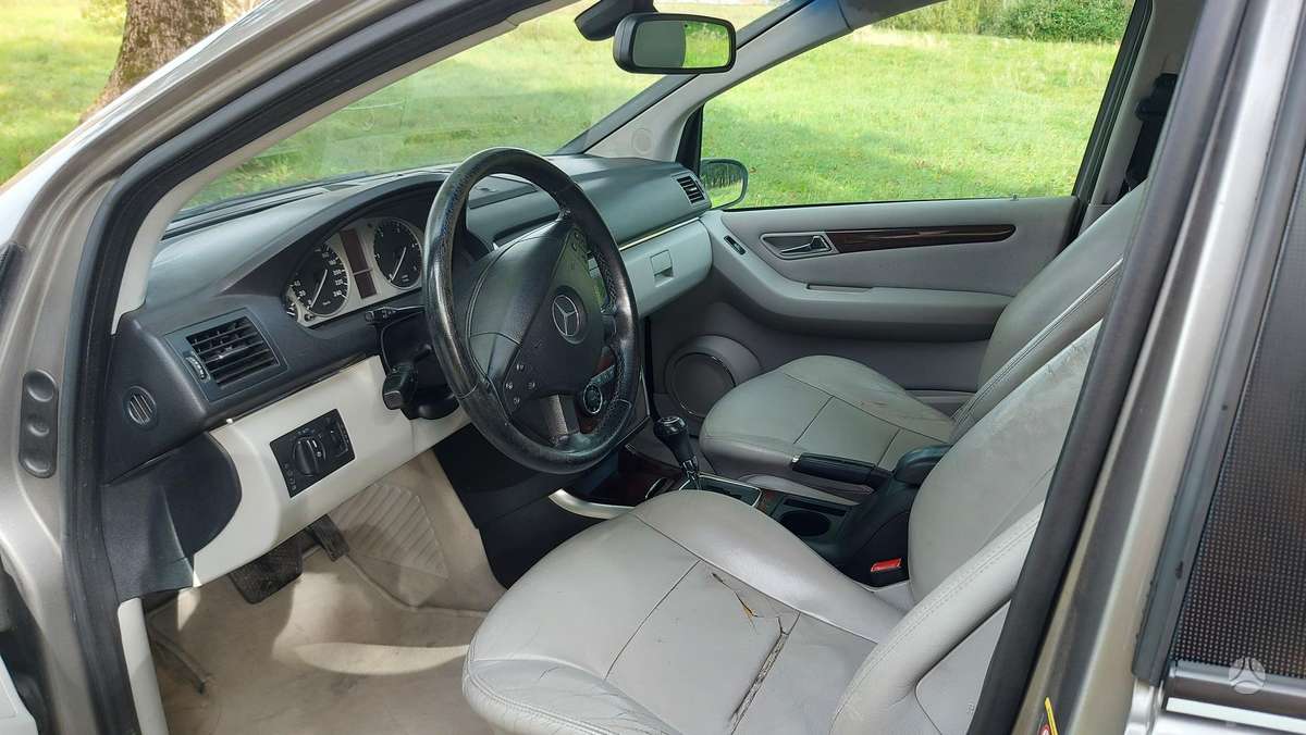 Mercedes-Benz B200 2005 — photo 9