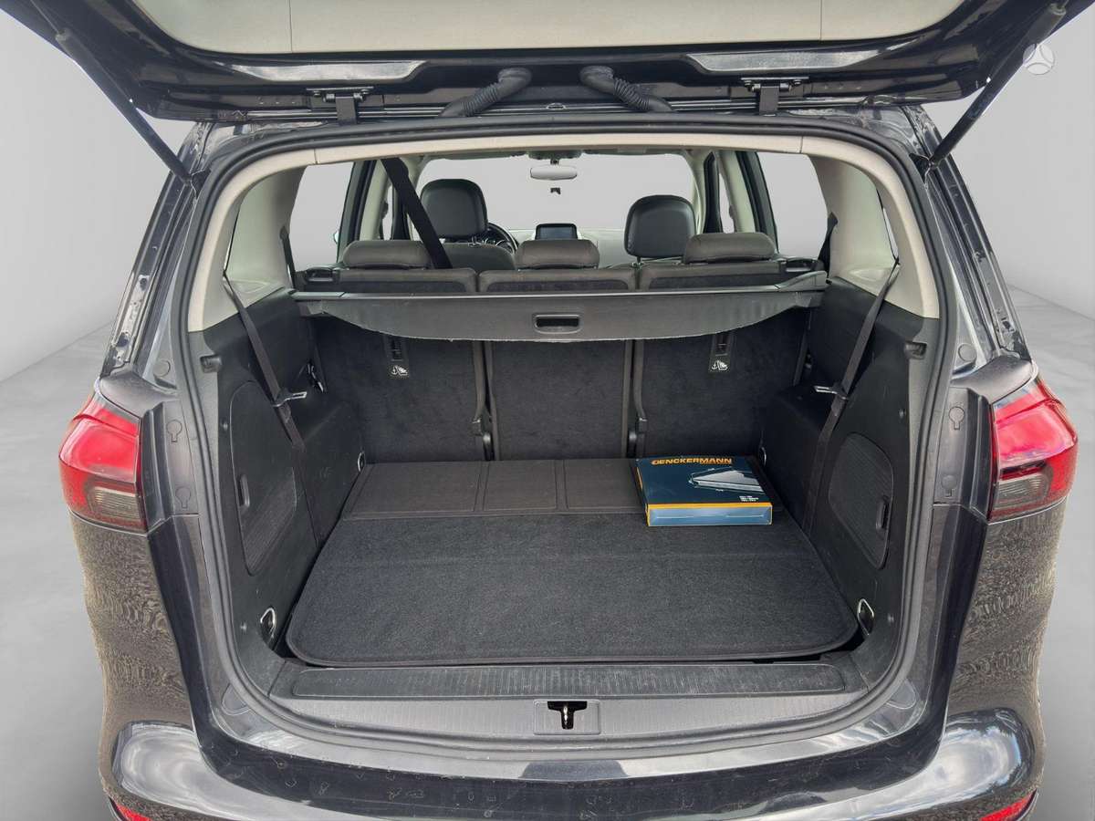 Opel Zafira 2015 — фото 19