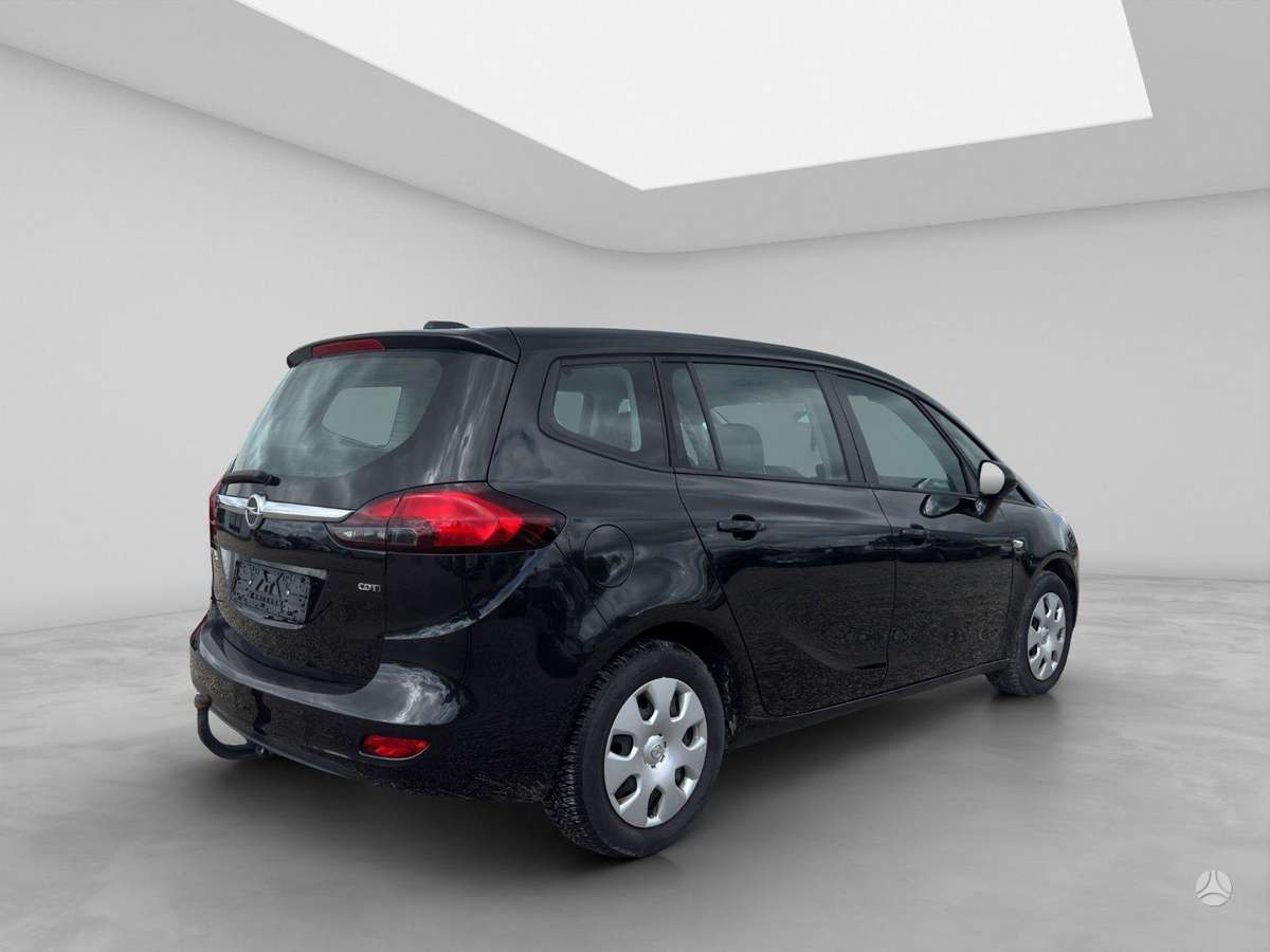 Opel Zafira 2015 — фото 6