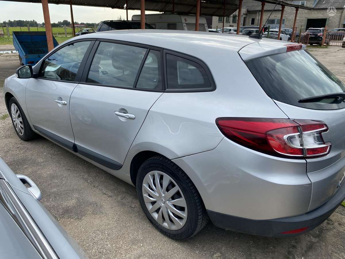 Renault Megane 2015 — салон