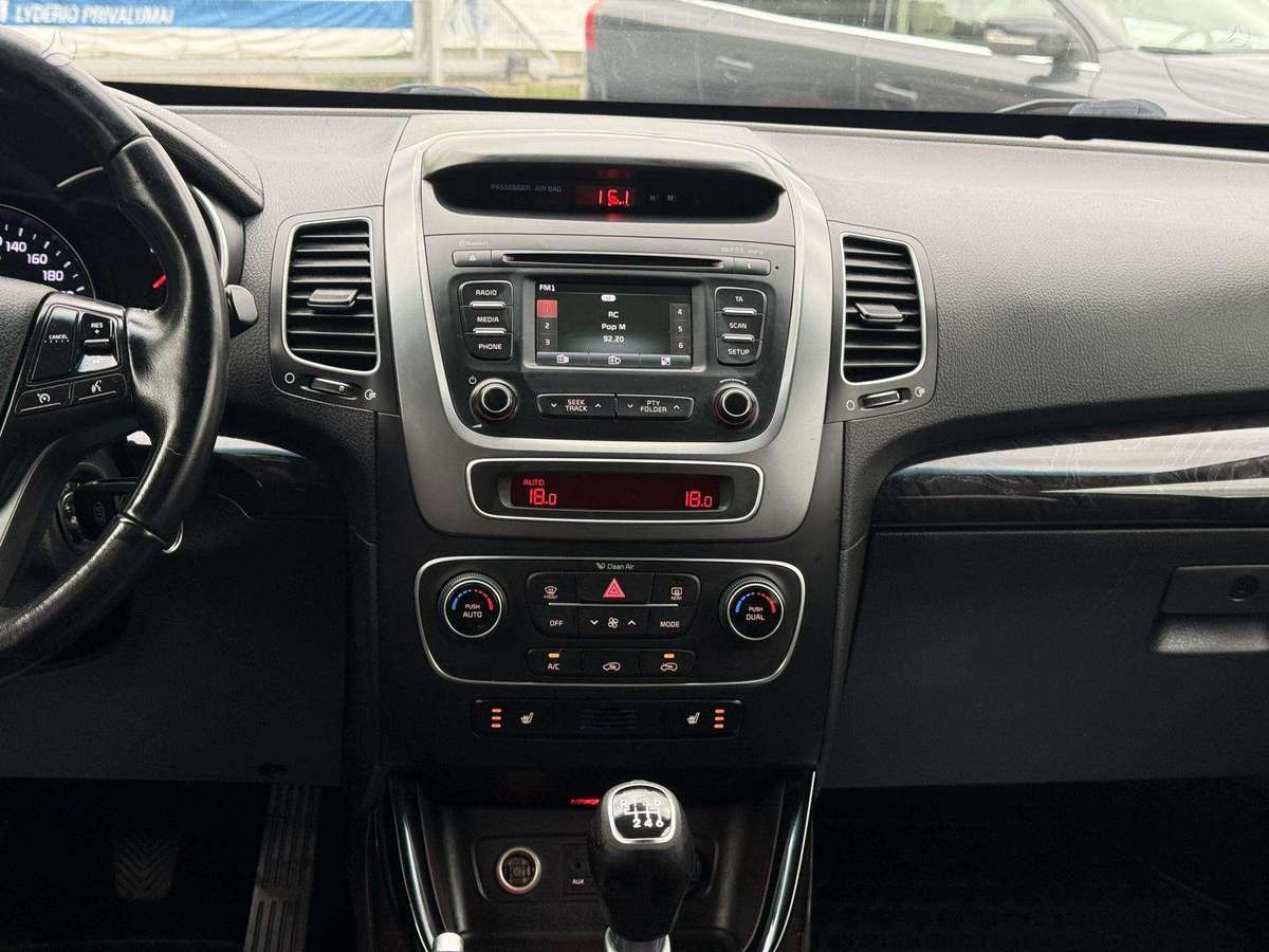 Kia Sorento 2013 — photo 15