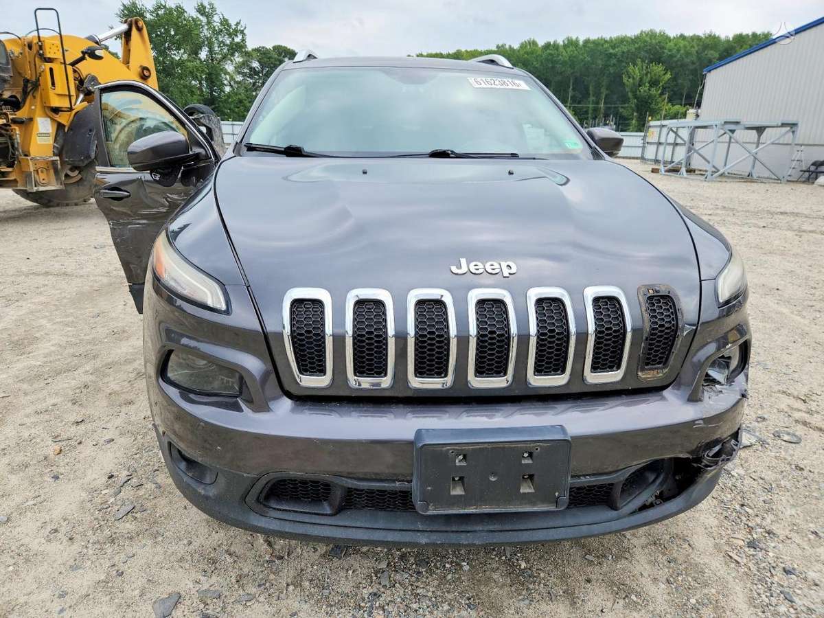 Jeep Cherokee 2015 — вигляд ззаду