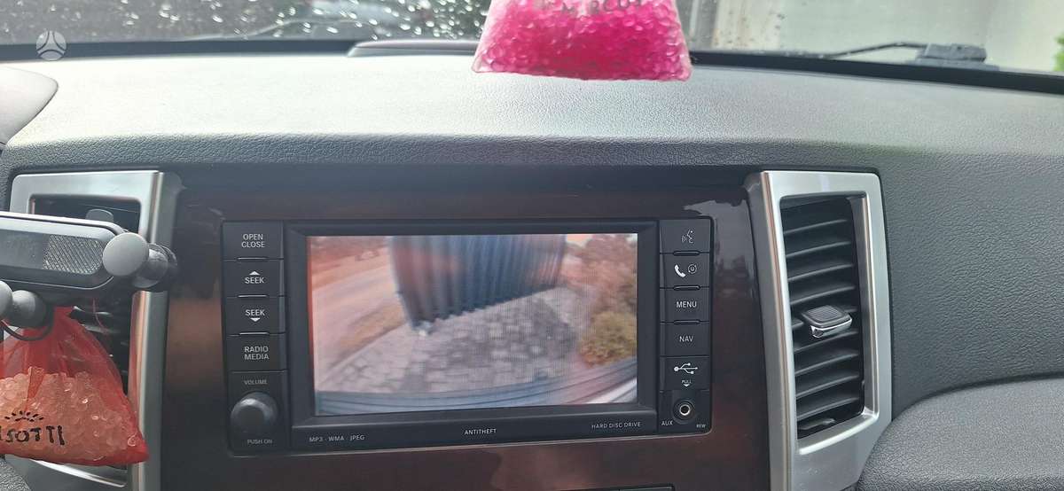 Jeep Grand 2010 — салон