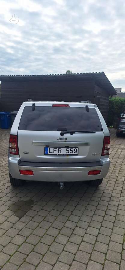 Jeep Grand 2010 — двигун 2947 cm³, 218 HP (160kW)