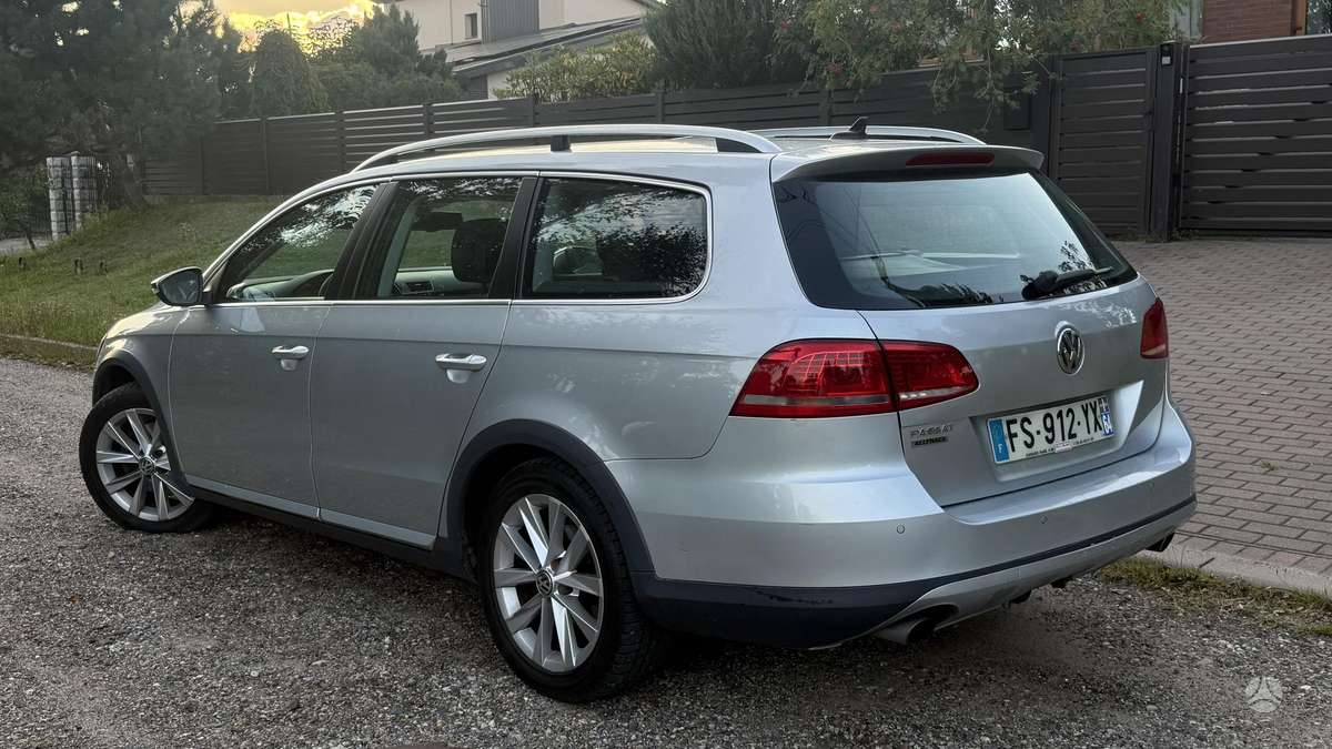 Volkswagen Passat 2014 — photo 10