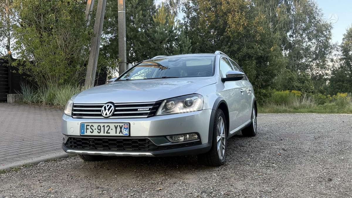 Volkswagen Passat 2014 — photo 11