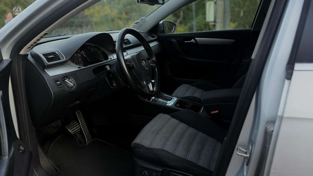 Volkswagen Passat 2014 — photo 14