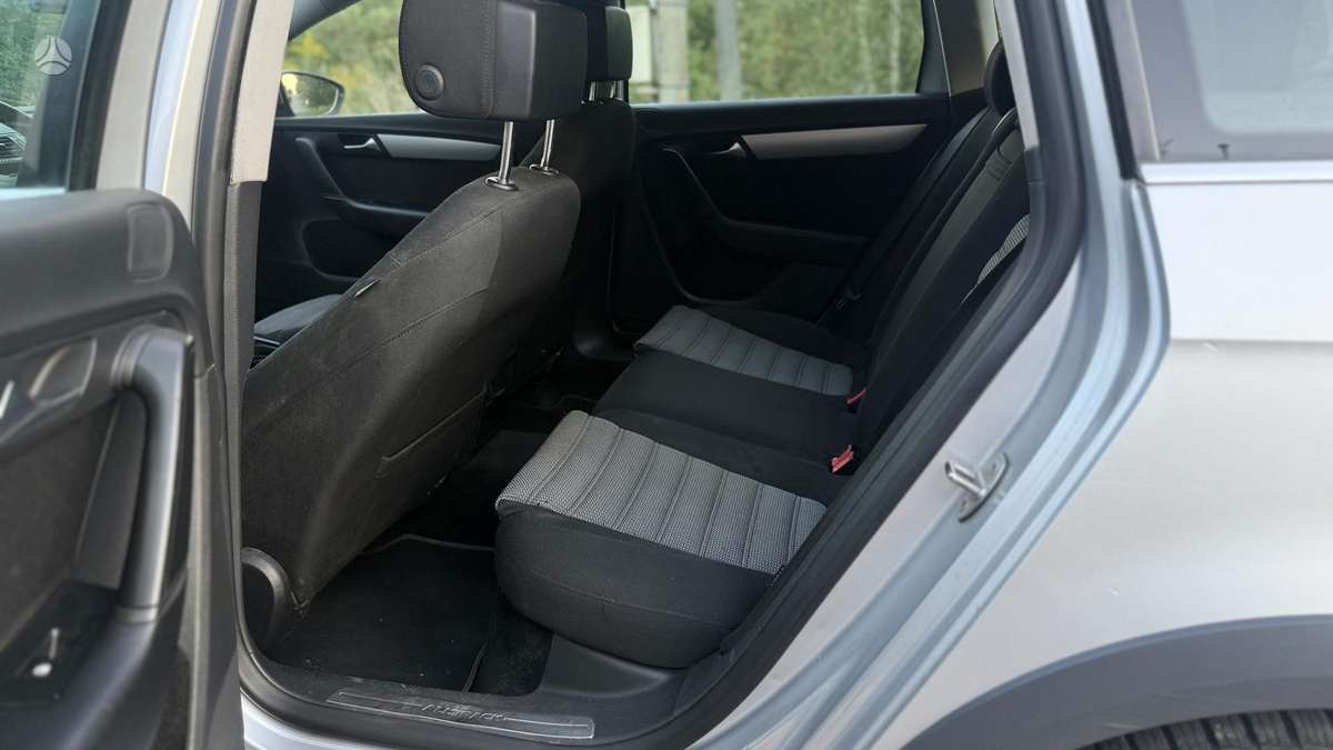 Volkswagen Passat 2014 — photo 18
