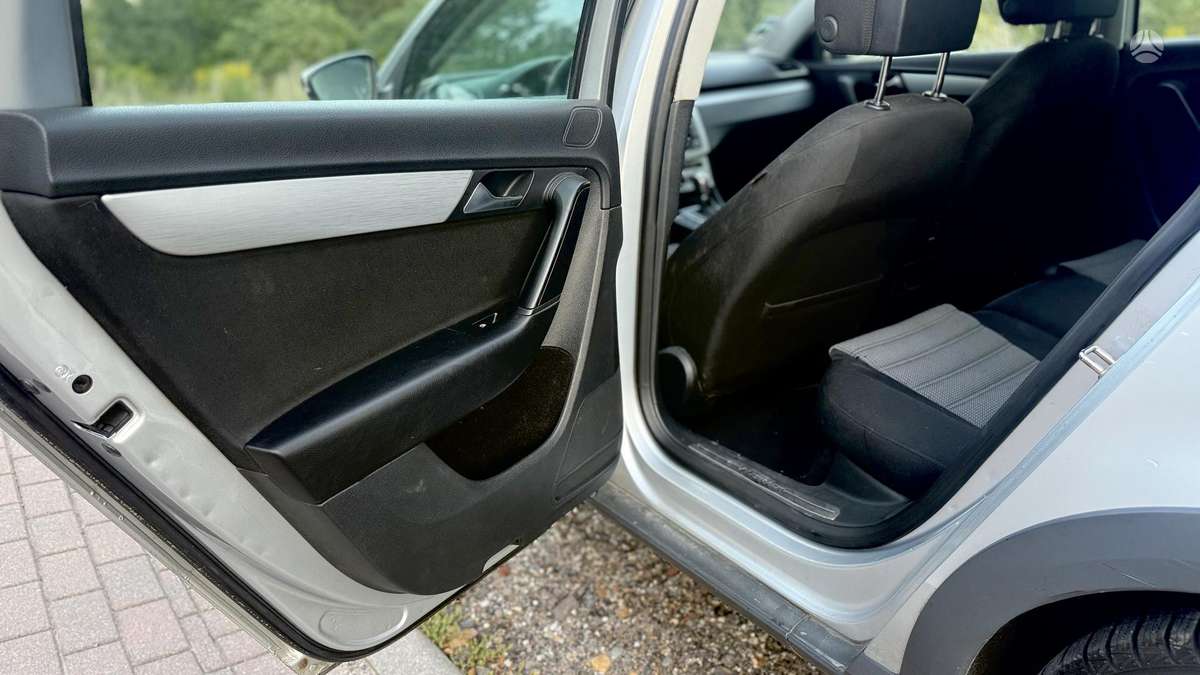 Volkswagen Passat 2014 — photo 19