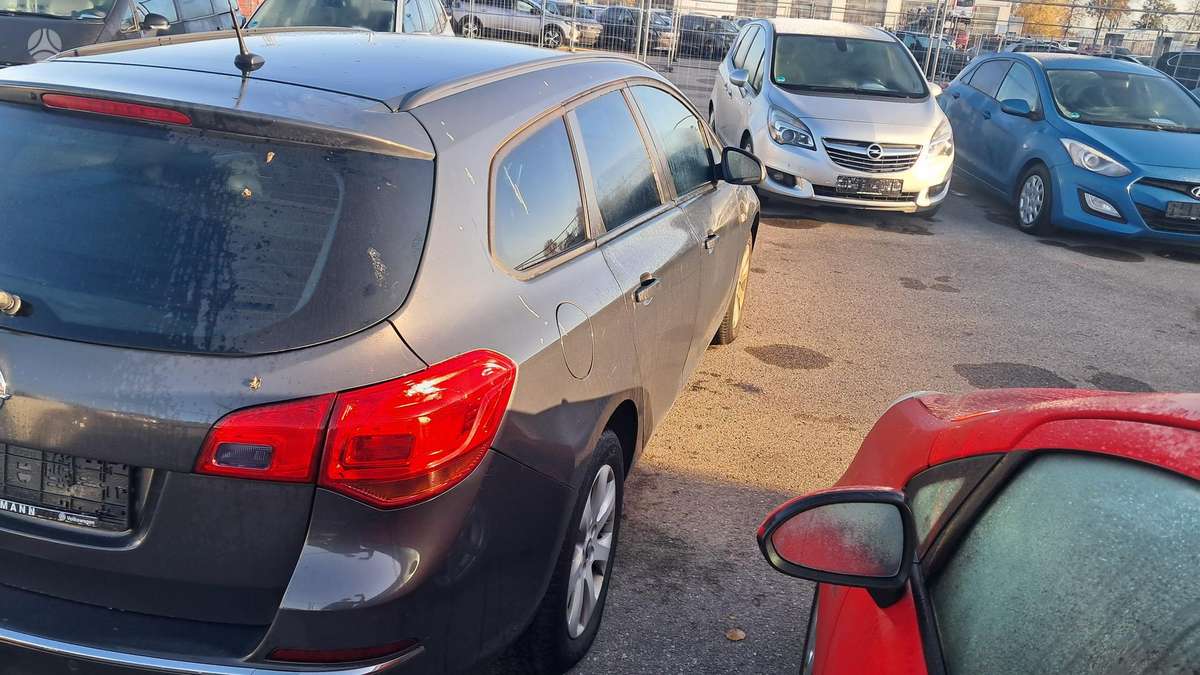 Opel Astra 2015 — photo 5