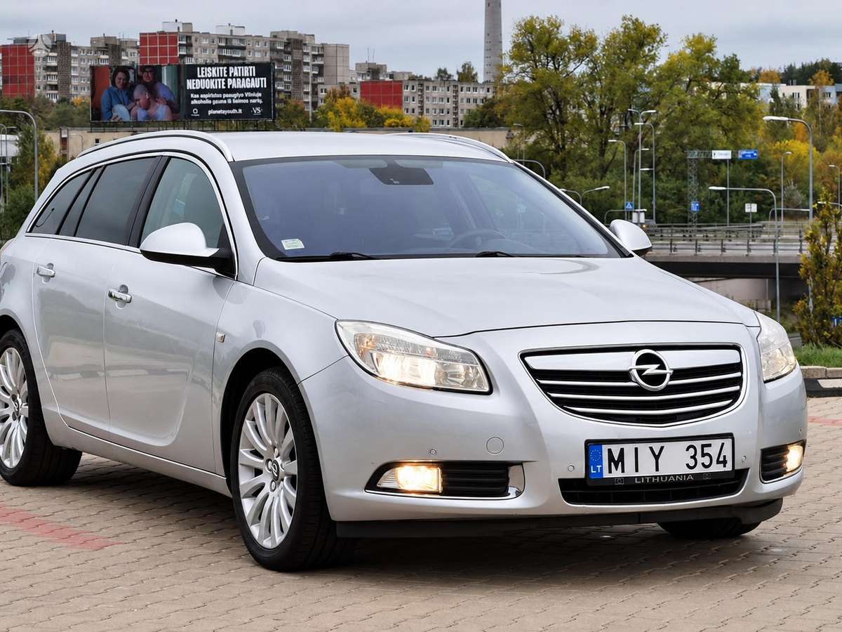 Opel Insignia, 2010