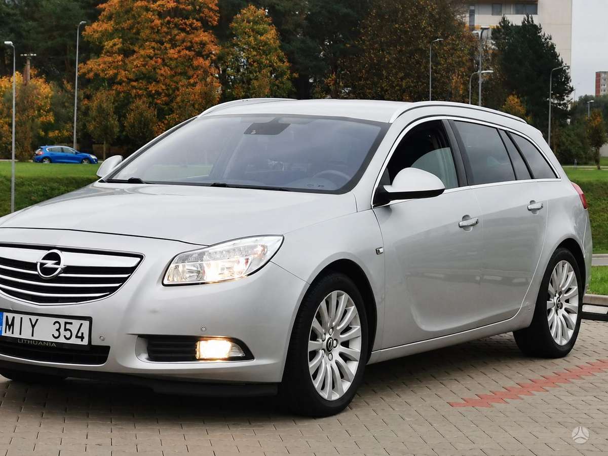 Opel Insignia 2010 — vehicle for AFU Ukraine