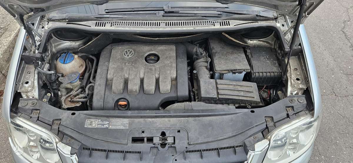 Volkswagen Touran 2005 — photo 10