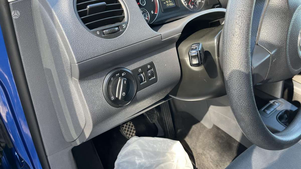 Volkswagen Caddy 2012 — photo 11