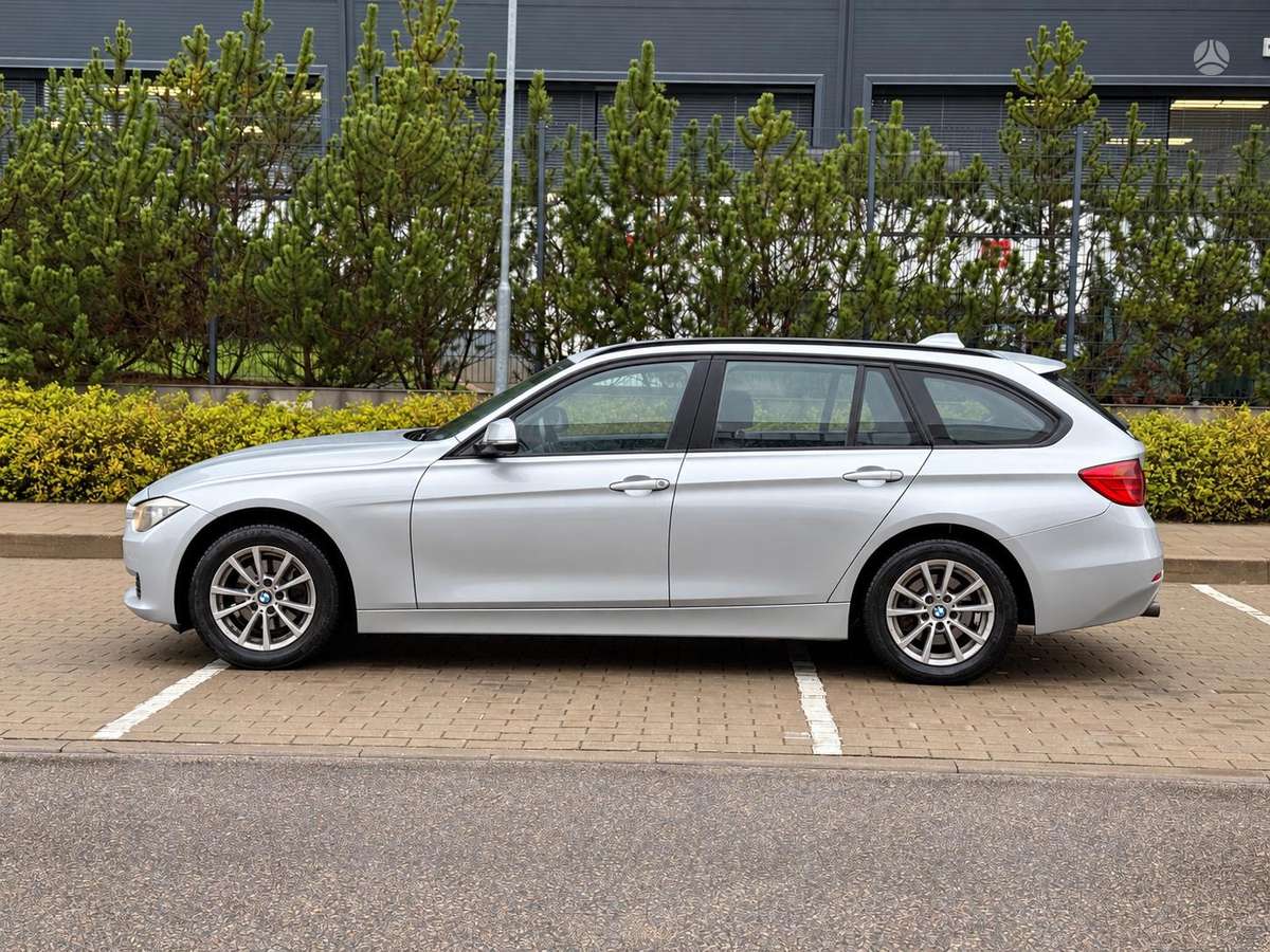 BMW 318 2013 — photo 8