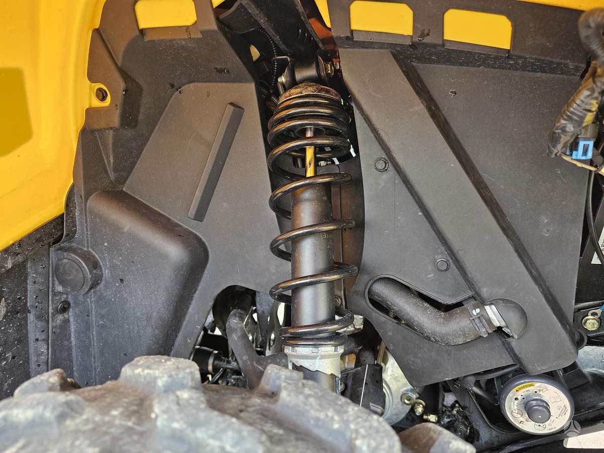 Can-Am Outlander 2013 — салон