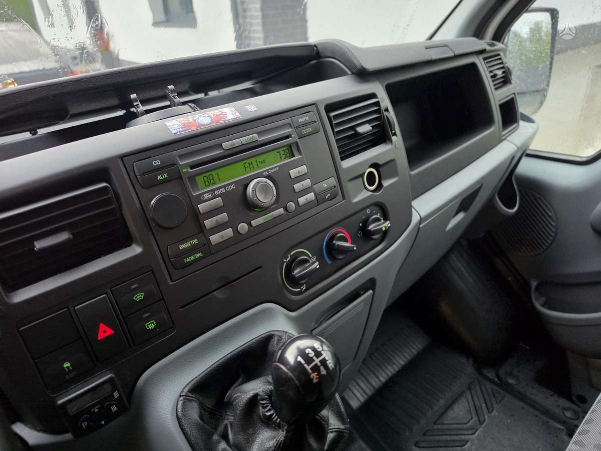 Ford Transit 2007 — photo 12