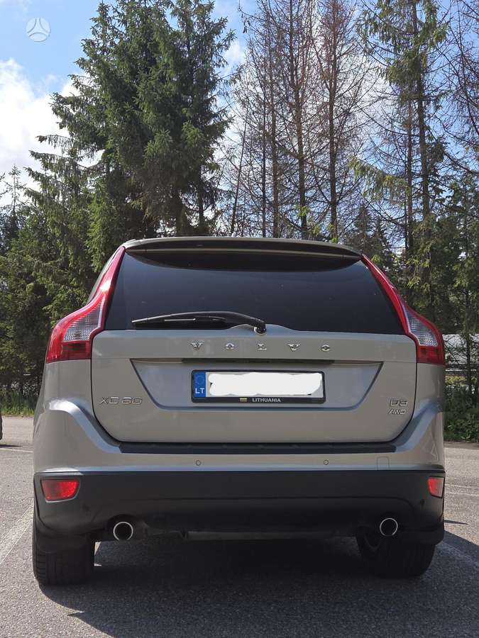 Volvo XC60 2011 — photo 11