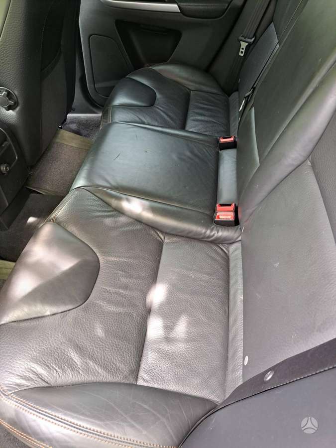 Volvo XC60 2011 — photo 21