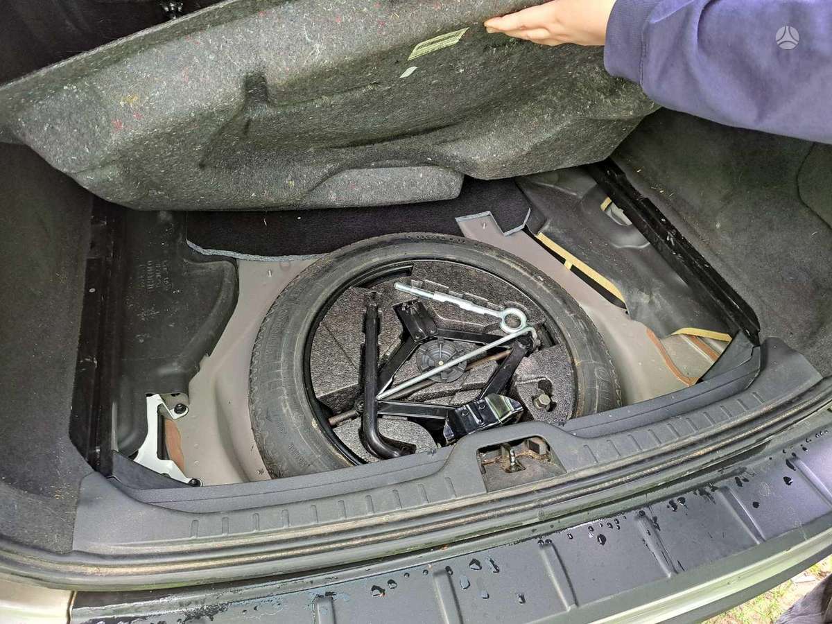 Volvo XC60 2011 — photo 23