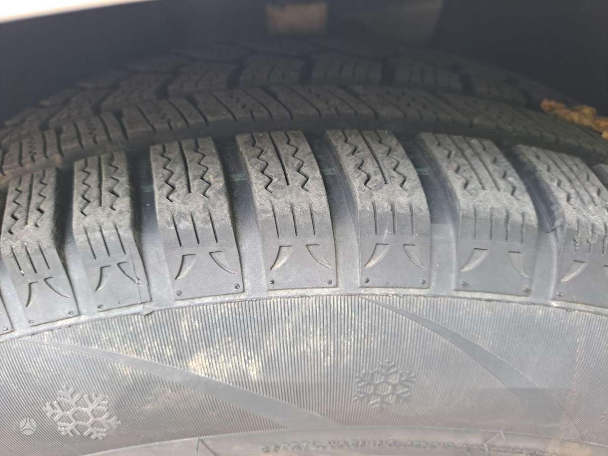 Volvo XC60 2011 — photo 24