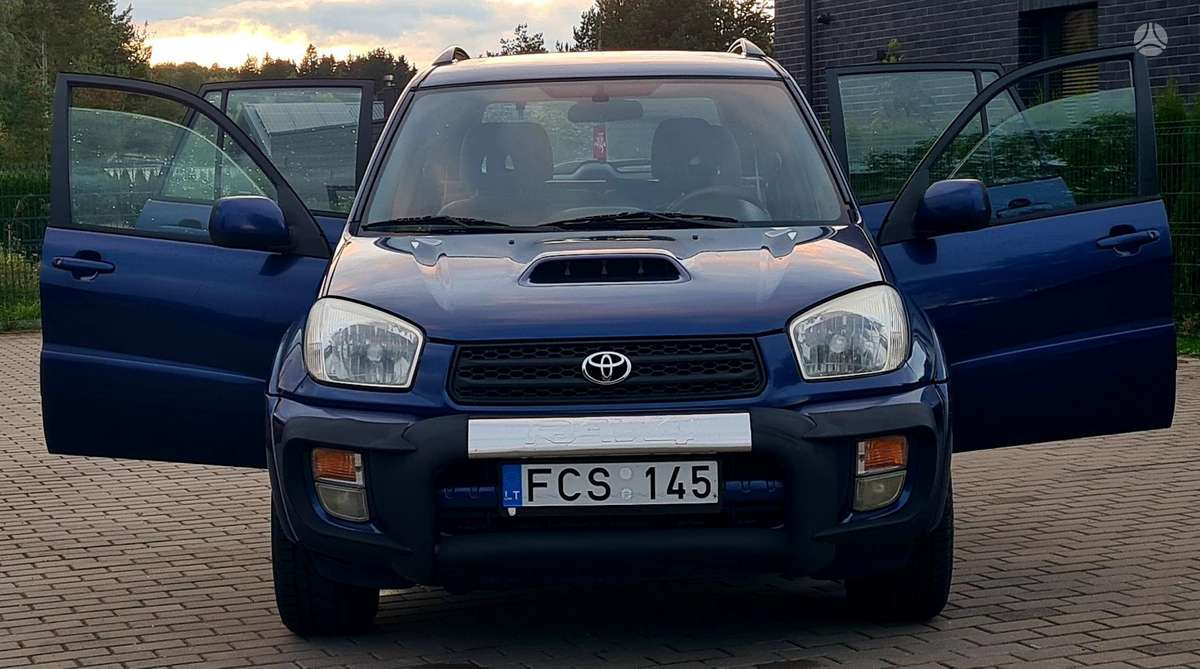 Toyota RAV4 2004 — фото 16