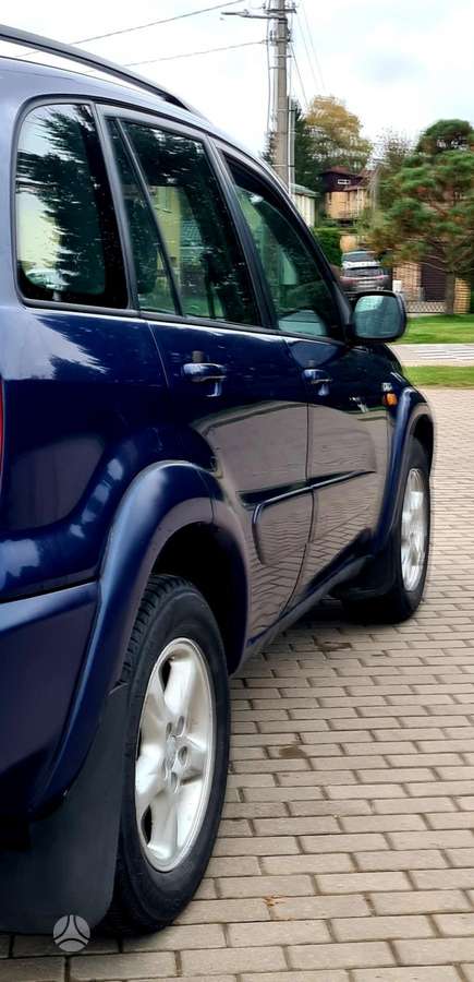 Toyota RAV4 2004 — фото 24