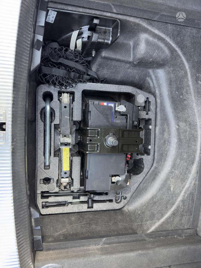 Audi A4 2011 — photo 11