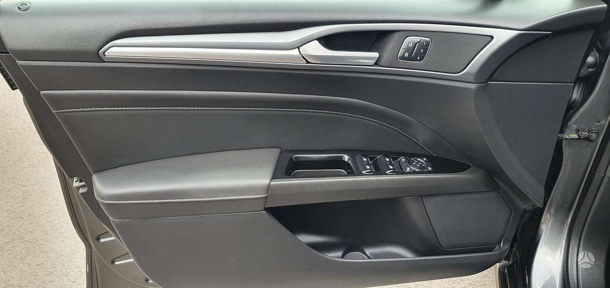 Ford Mondeo 2015 — фото 14