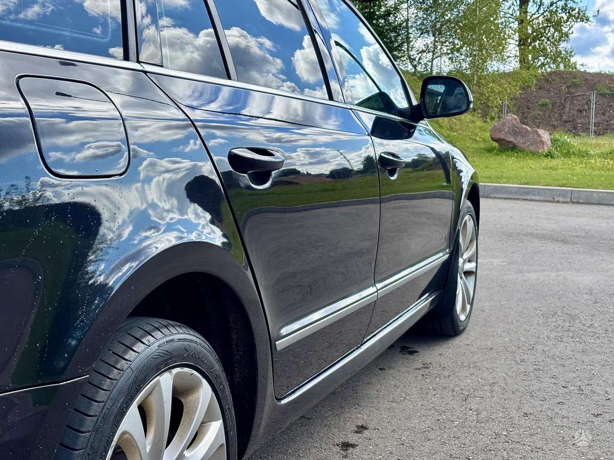 Skoda Superb 2011 — photo 8