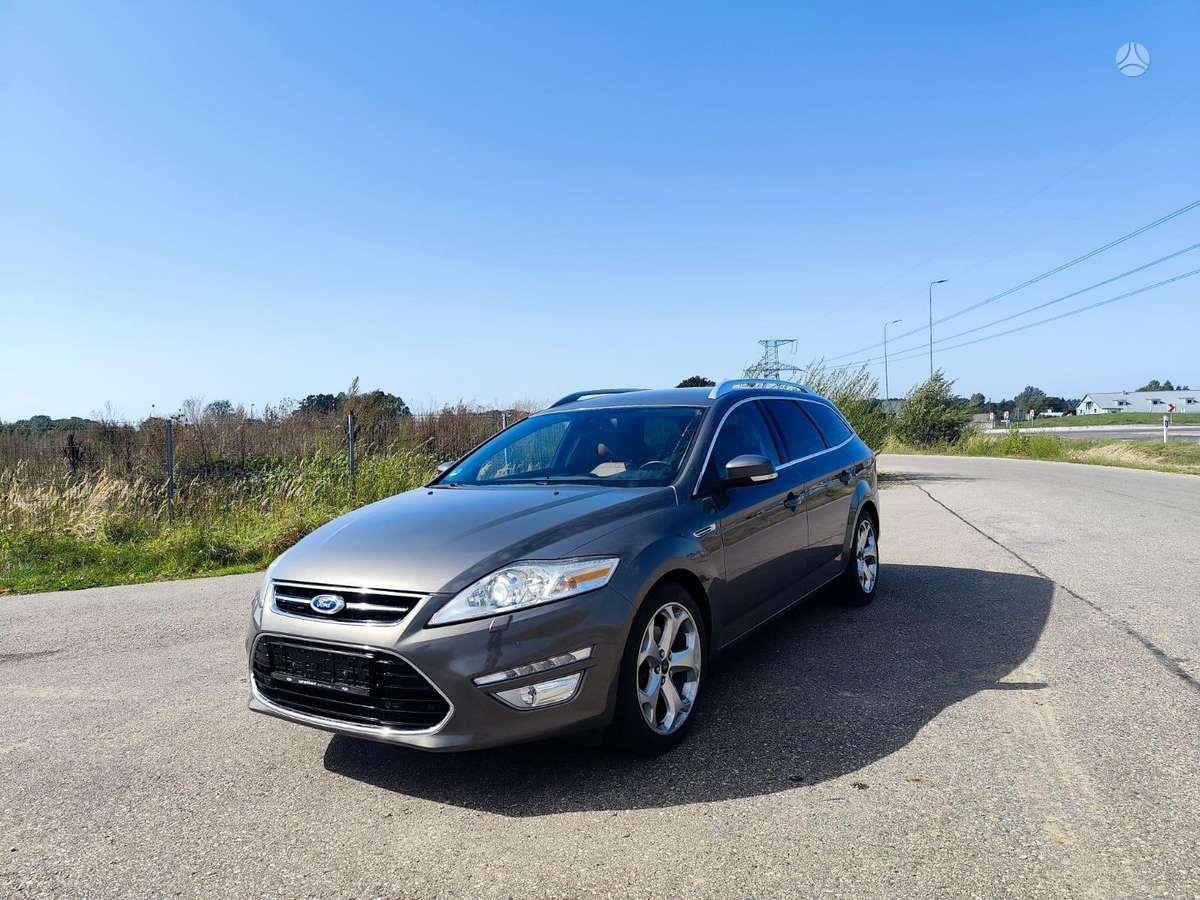 Ford Mondeo 2010 — photo 16