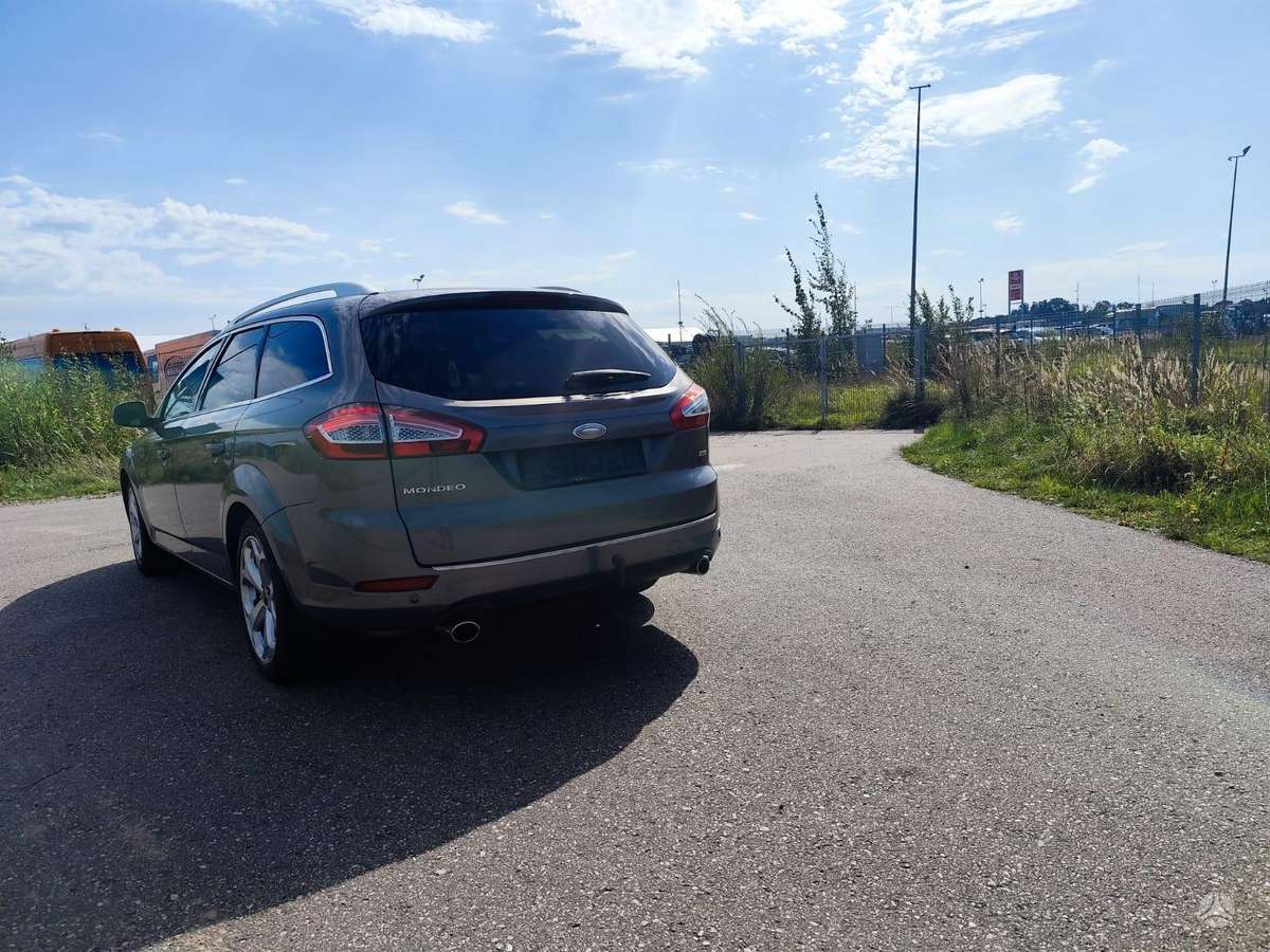 Ford Mondeo 2010 — engine 2179 cm³, 175 HP (129kW)