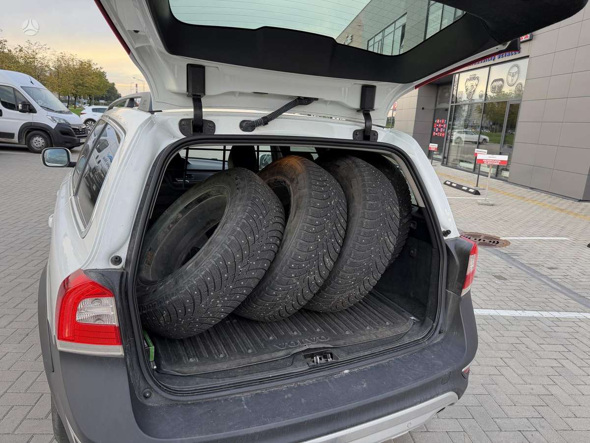 Volvo XC70 2014 — photo 14