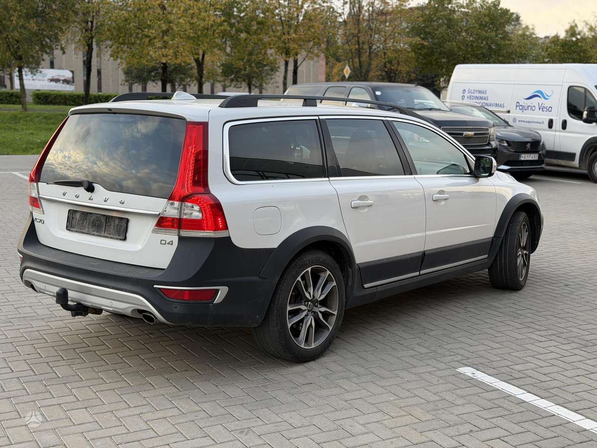Volvo XC70 2014 — engine 1969 cm³, 181 HP (133kW)