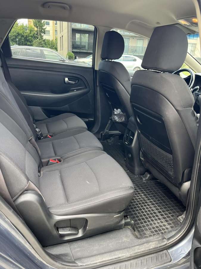 Kia Carens 2014 — photo 10