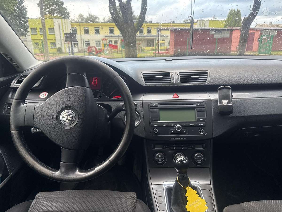 Volkswagen Passat 2006 — photo 12