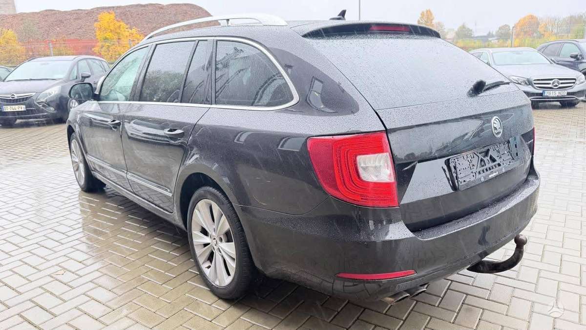 Skoda Superb 2014 — engine 1968 cm³, 140 HP (103kW)