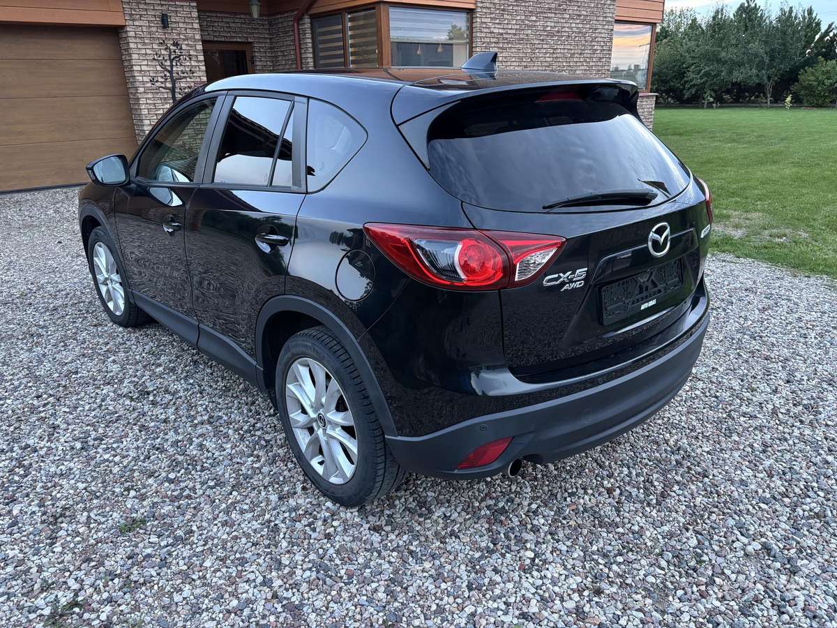 Mazda CX-5 2012 — салон