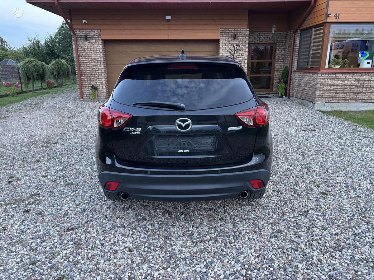 Mazda CX-5 2012 — двигун 2191 cm³, 175 HP (129kW)