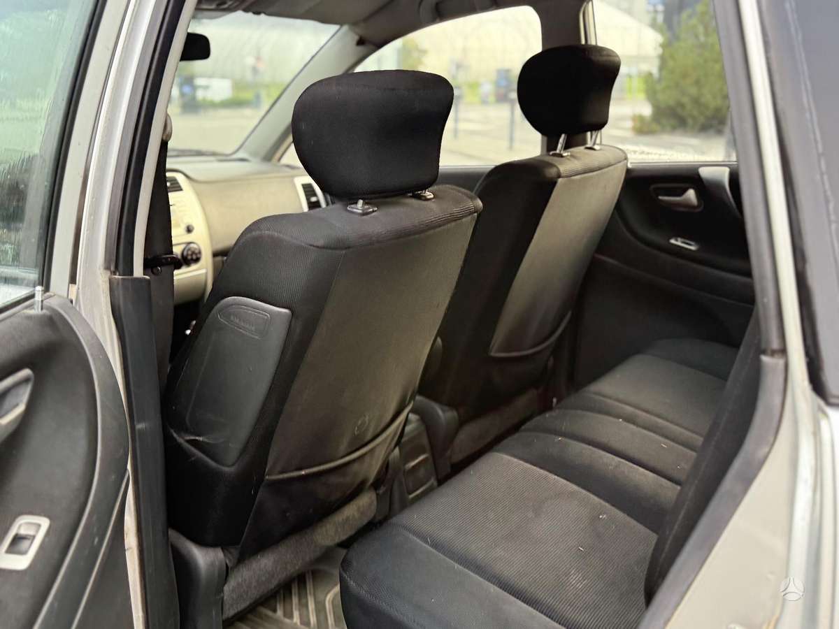 Suzuki Liana 2007 — photo 8