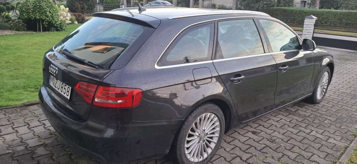 Audi A4 2009 — photo 6