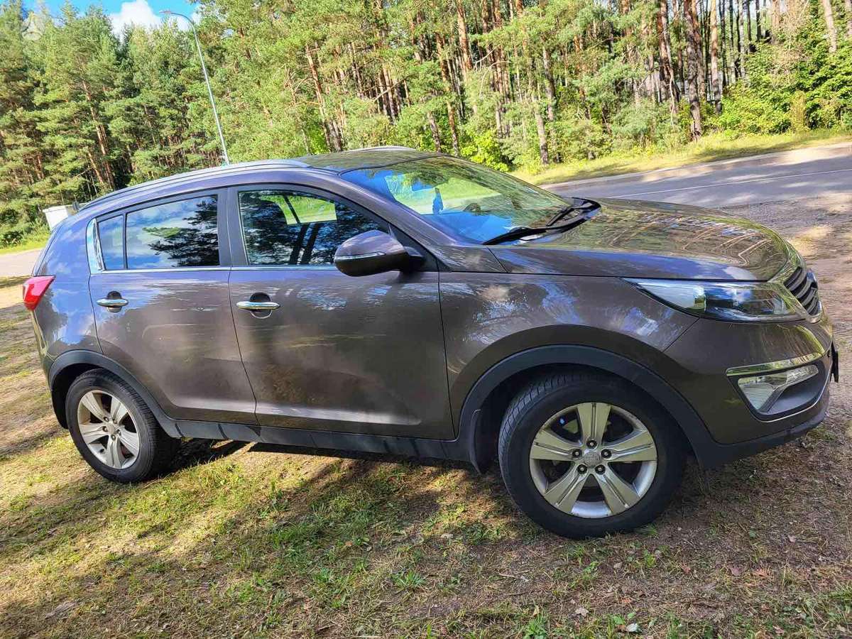 Kia Sportage 2011 — двигун 1685 cm³, 116 HP (85kW)